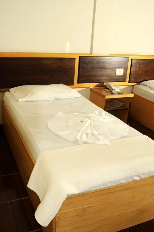 Gutemberg Plaza Hotel Nova Serrana Номер фото
