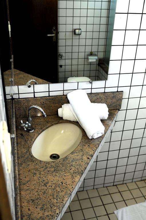Gutemberg Plaza Hotel Nova Serrana Номер фото