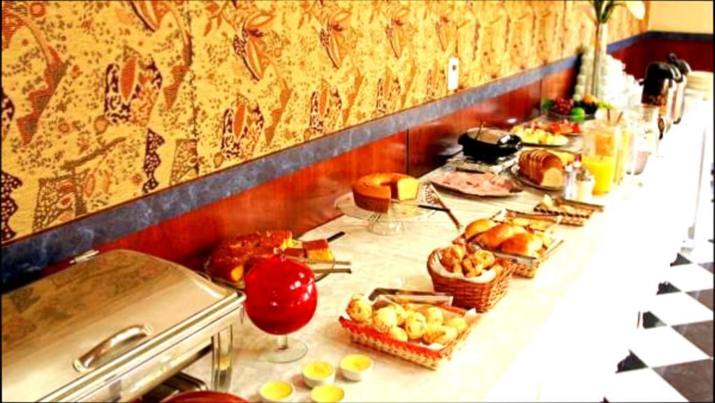 Gutemberg Plaza Hotel Nova Serrana Екстер'єр фото