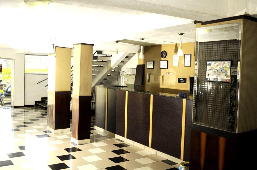 Gutemberg Plaza Hotel Nova Serrana Екстер'єр фото